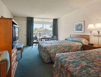 Ramada Speedway Daytona Hotel Daytona Beach Exterior photo